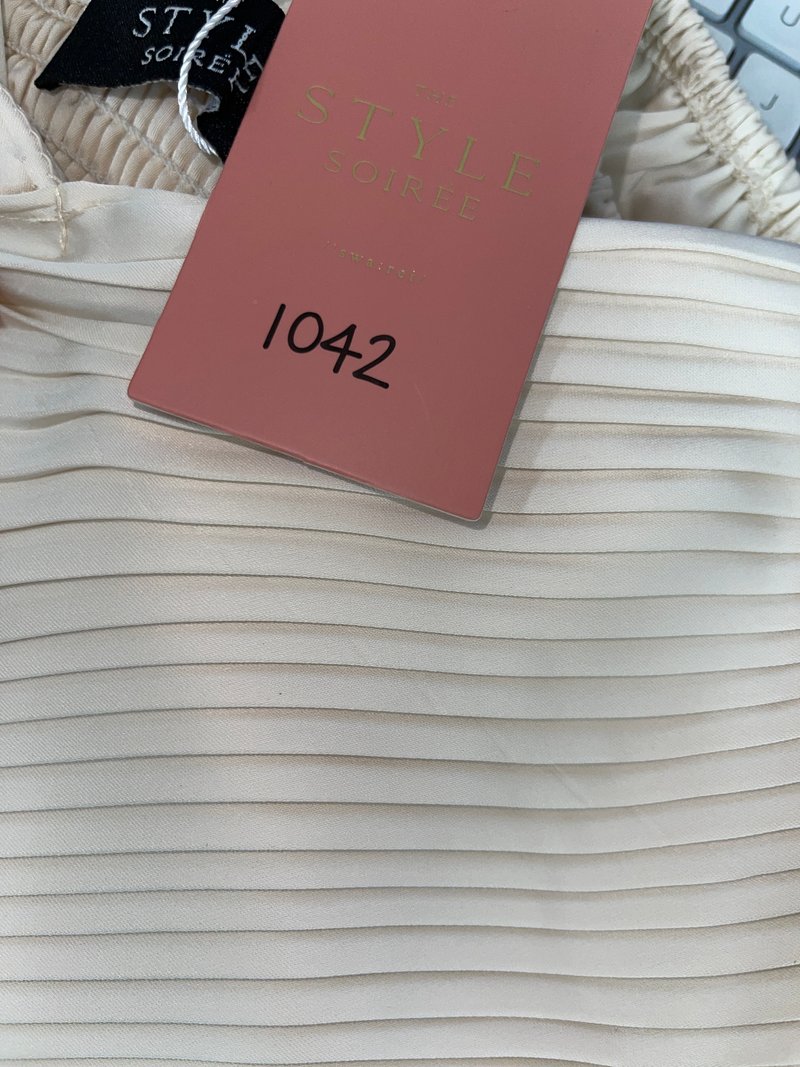 DEFECT | Phoebe Pleated Sleeved Top V2 in Pastel Yellow in XS