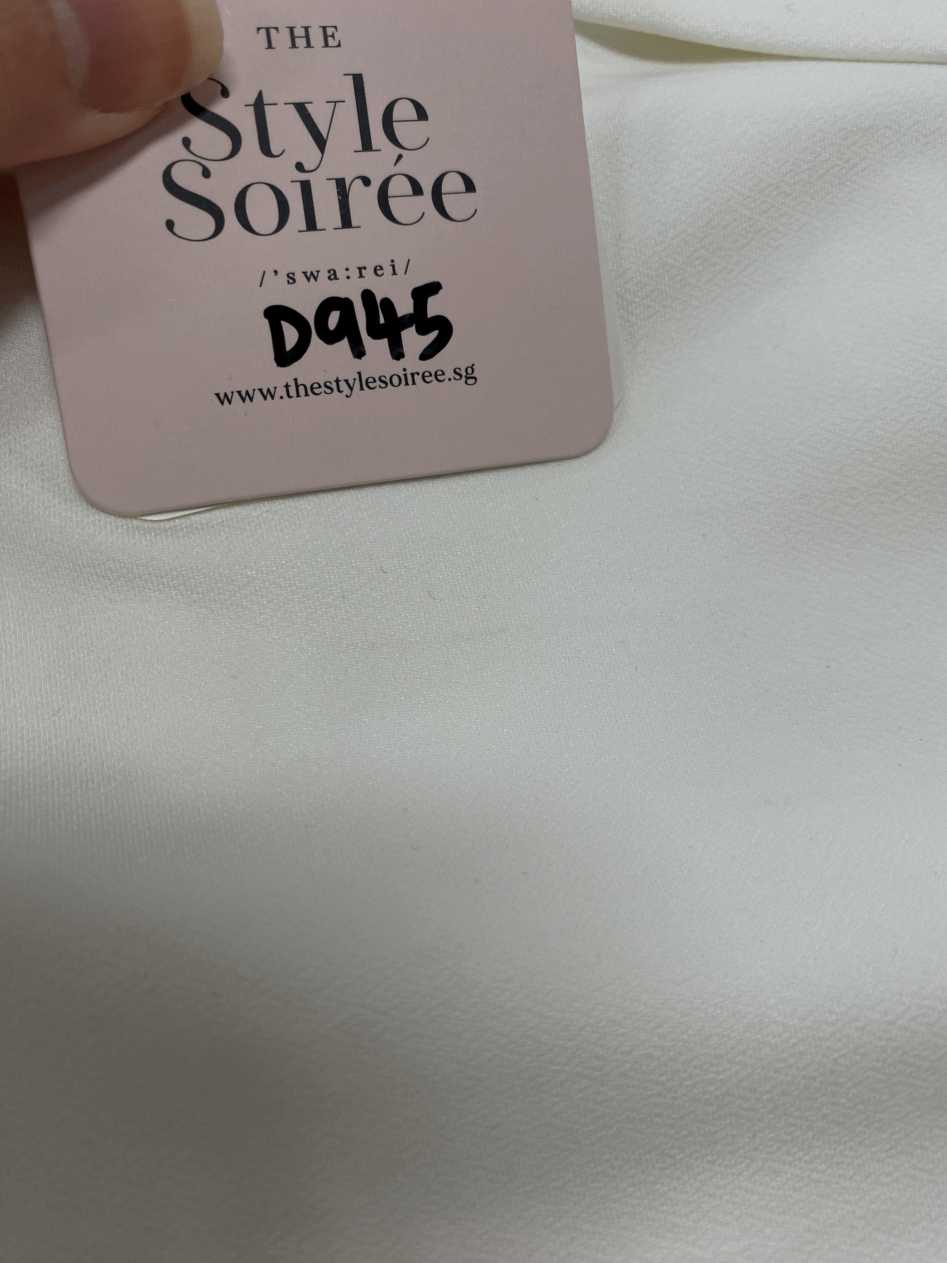 DEFECT | Mason Midi Skirt in White in L