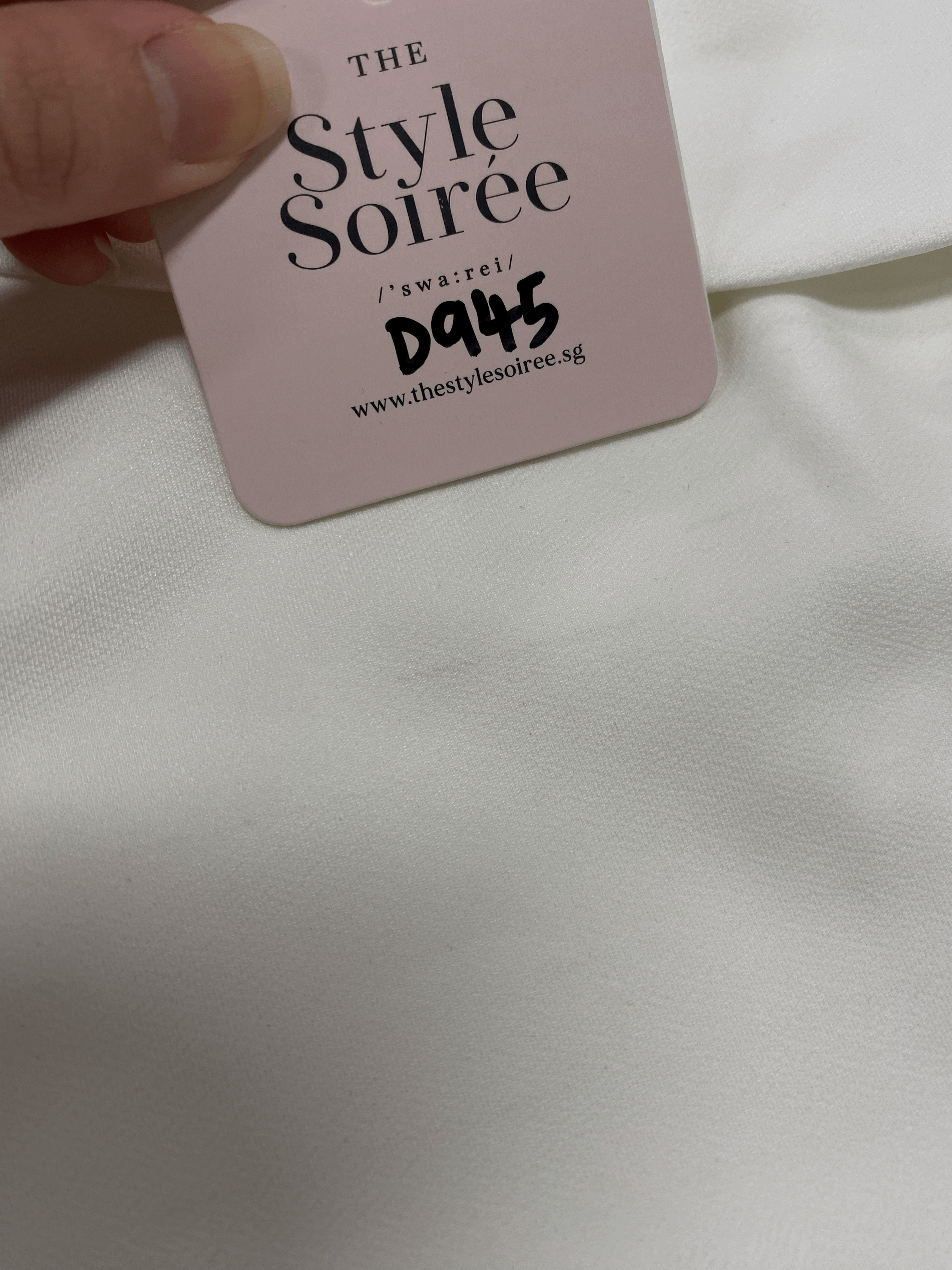 DEFECT | Mason Midi Skirt in White in L