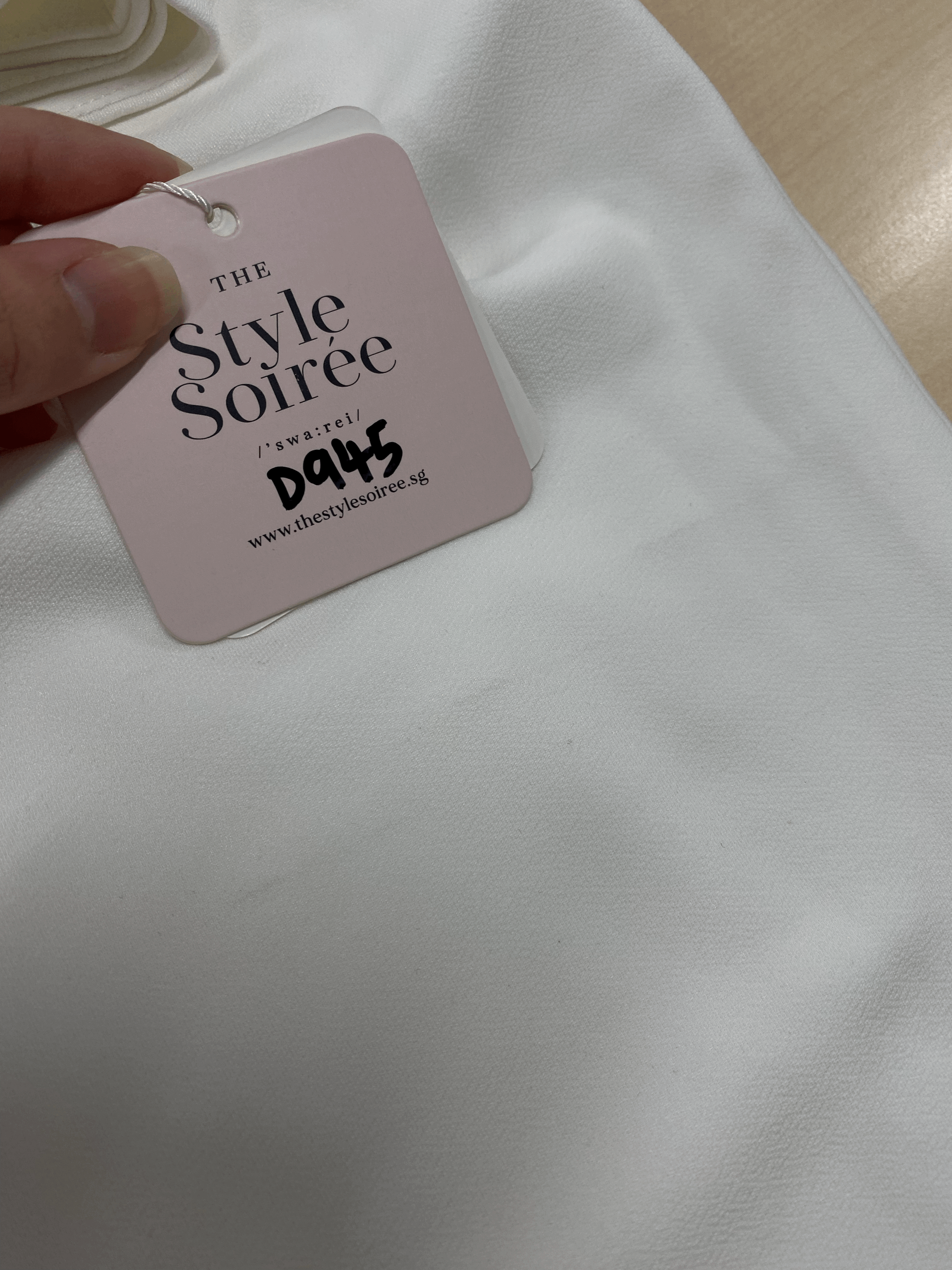 DEFECT | Mason Midi Skirt in White in L