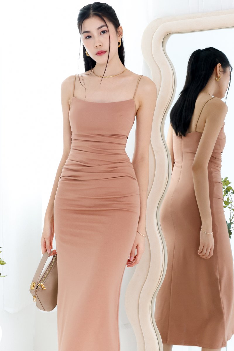Pearlynn Padded Ruched Midi V1 in Almond Brown