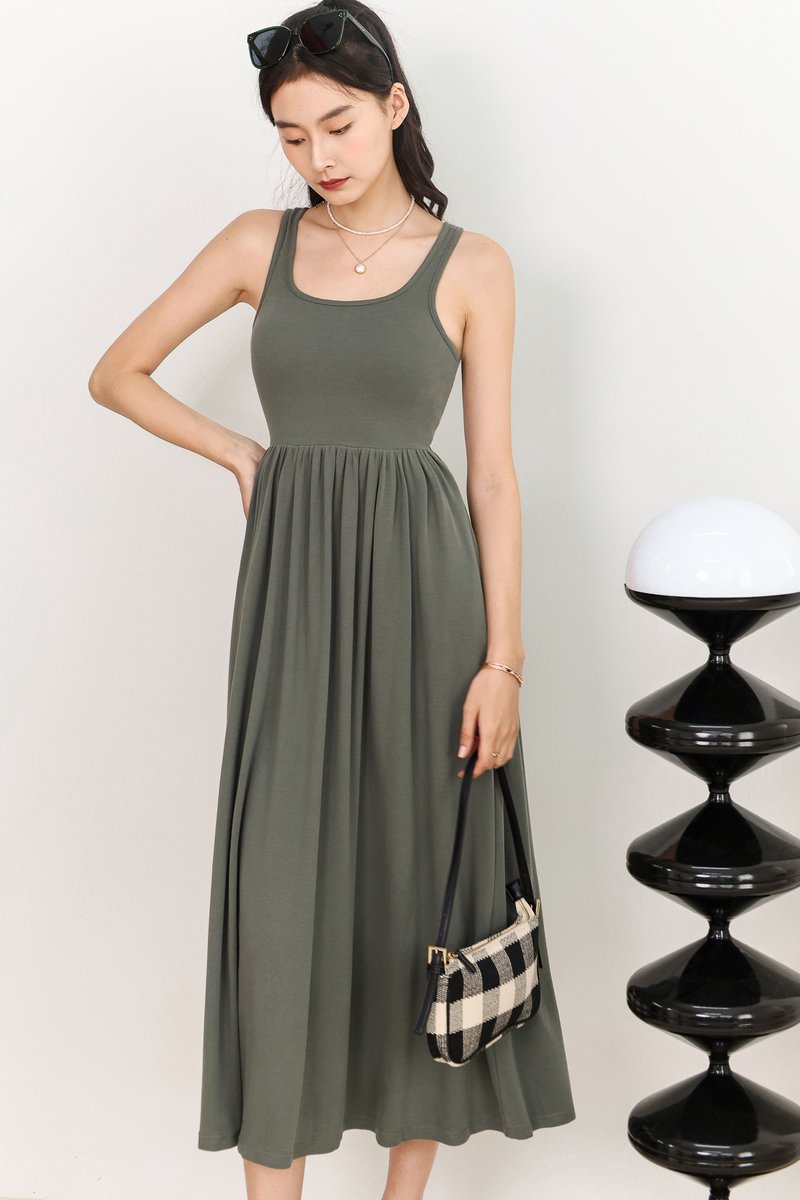 DEFECT | Ryn Racer Tank Midaxi in Muted Green in XL
