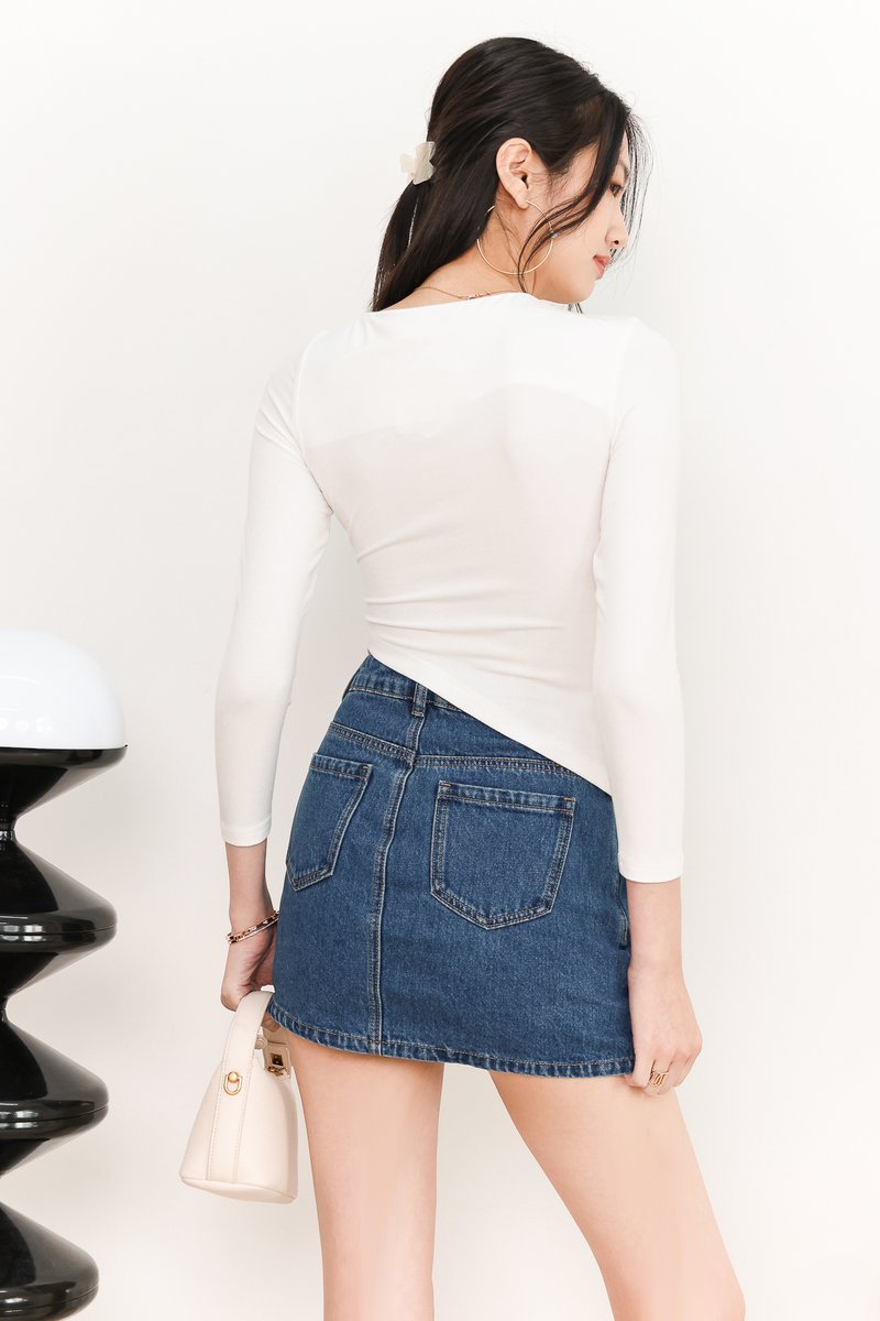 DEFECT | Asher Asymmetrical Sleeved Top in White XXS