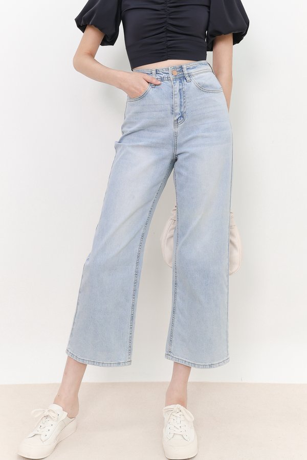 SALE EXCLUSIVE | Sebine Straight Cut Jeans in Light Wash