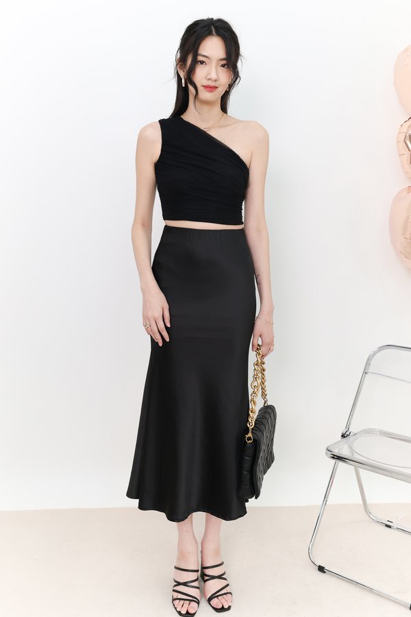 SALE EXCLUSIVE | Seraline Satin Skirt in Black
