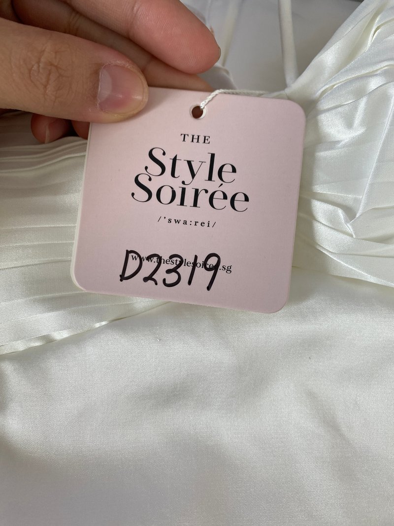 DEFECT | Claire Cross Back Maxi in White in M DEFECT | Claire Cross Back Maxi in White in M