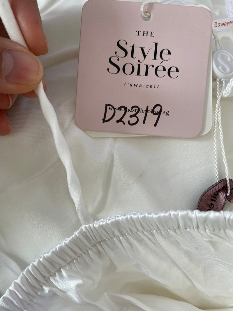 DEFECT | Claire Cross Back Maxi in White in M DEFECT | Claire Cross Back Maxi in White in M