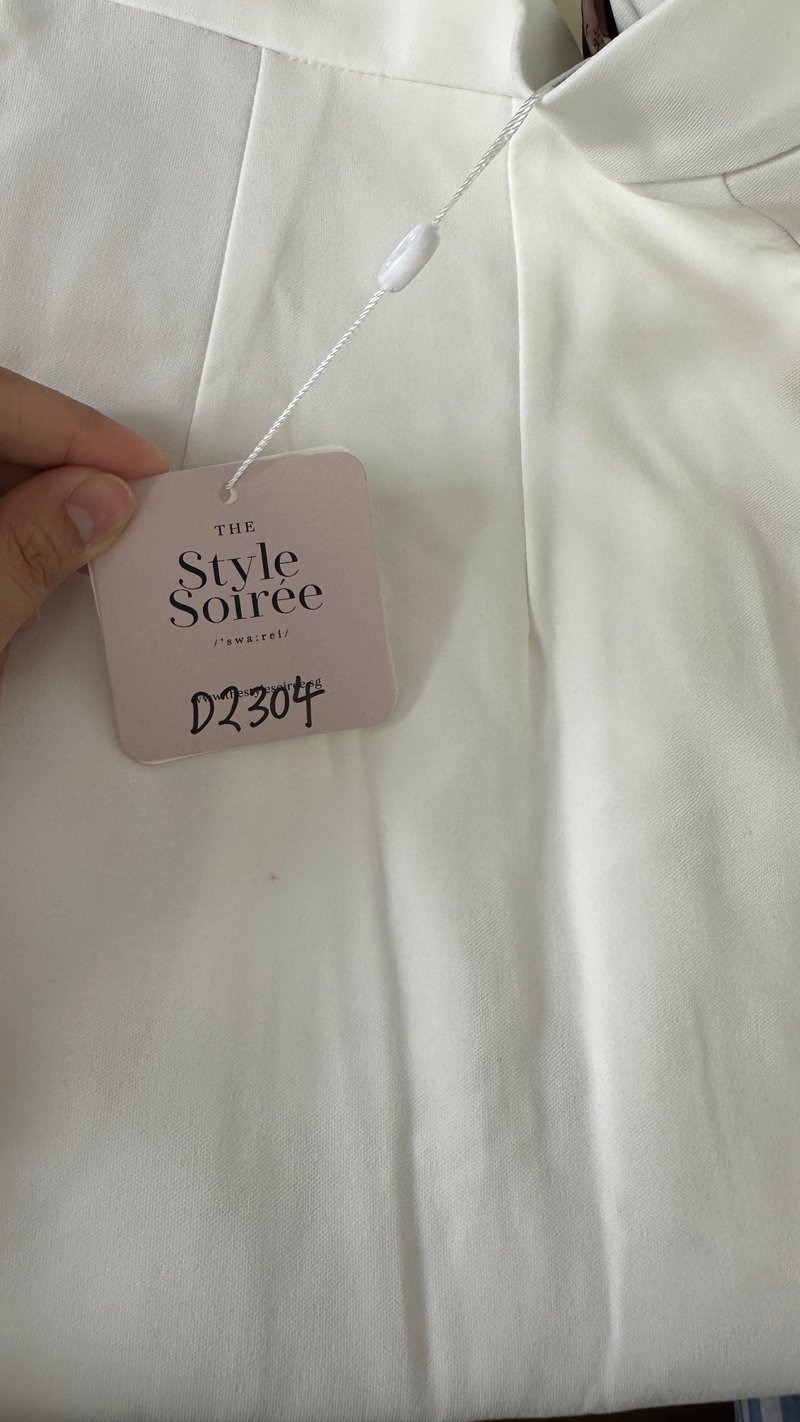 DEFECT | Ciara Co-ord Work Midi Skirt in White in S and L DEFECT | Ciara Co-ord Work Midi Skirt in White in S and L