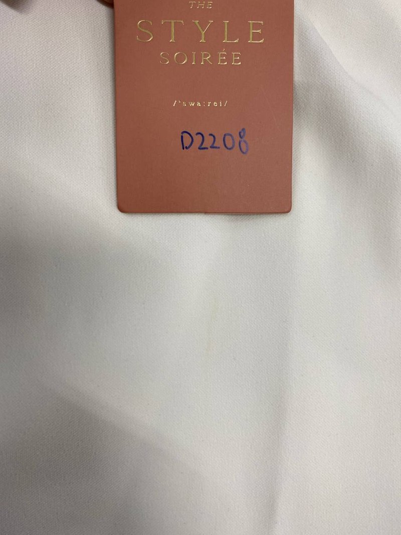 DEFECT | Sandy Slit Maxi In White (With Shorts Lining) in L DEFECT | Sandy Slit Maxi In White (With Shorts Lining) in L