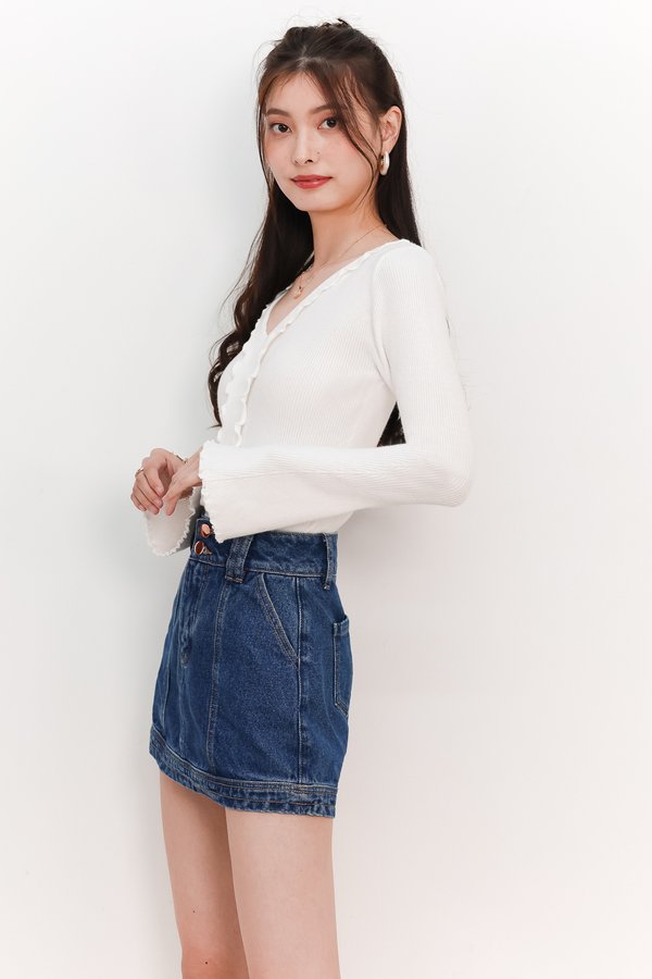 DEFECT | Rhena Ruffle Knit Long Sleeve Top in White in M