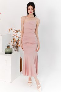 Tanrine Toga Midaxi in Pink