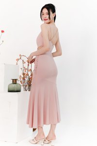 Tanrine Toga Midaxi in Pink