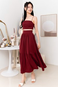 Tilly Tiered Top Petite V1 in Maroon