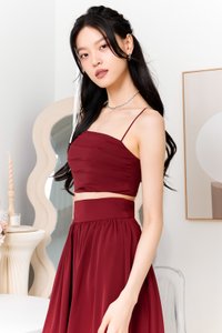 Tilly Tiered Top Petite V1 in Maroon