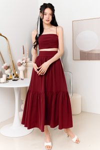 Tilly Tiered Top Petite V1 in Maroon