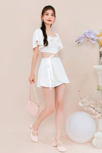 Fedrine Flutter Co-ord Skorts in White Fedrine Flutter Co-ord Skorts in White