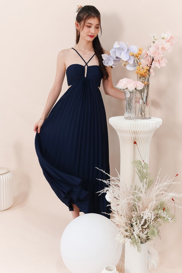 Casie Cut Out Pleat Maxi in Navy