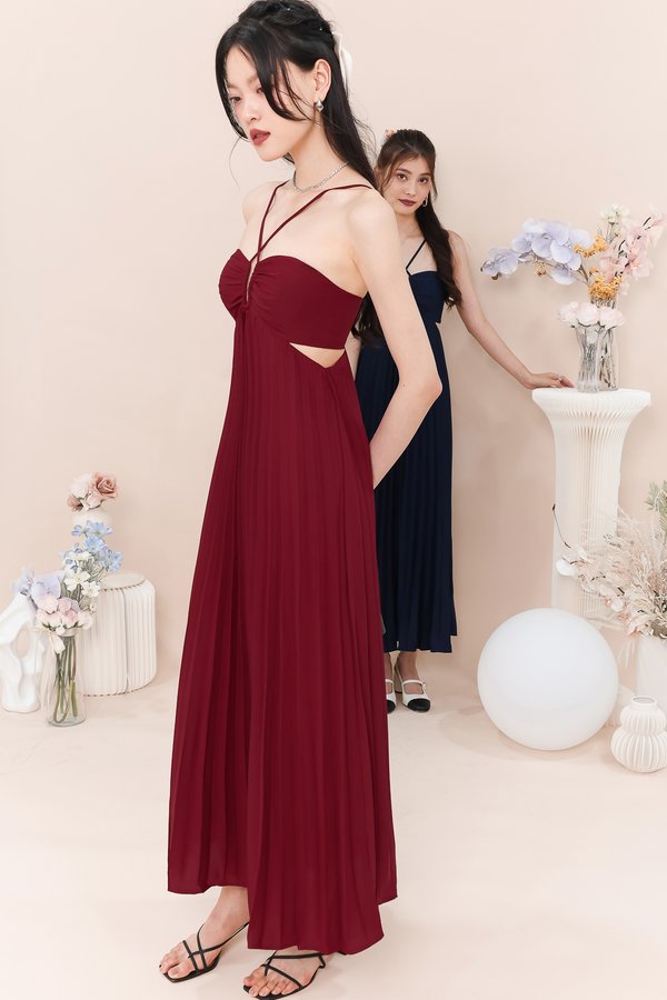 Casie Cut Out Pleat Maxi in Maroon