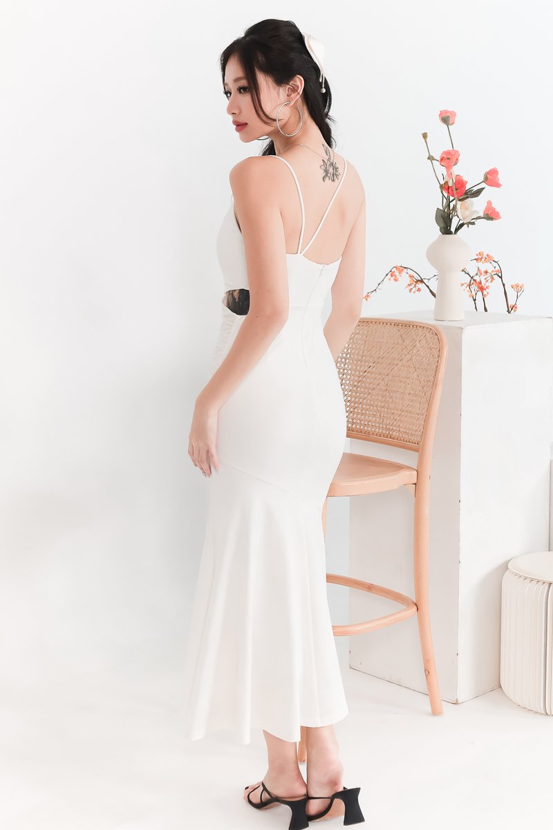 Tanrine Toga Midaxi in White