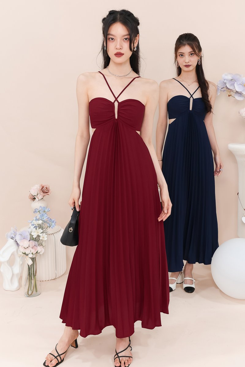 Casie Cut Out Pleat Maxi in Maroon