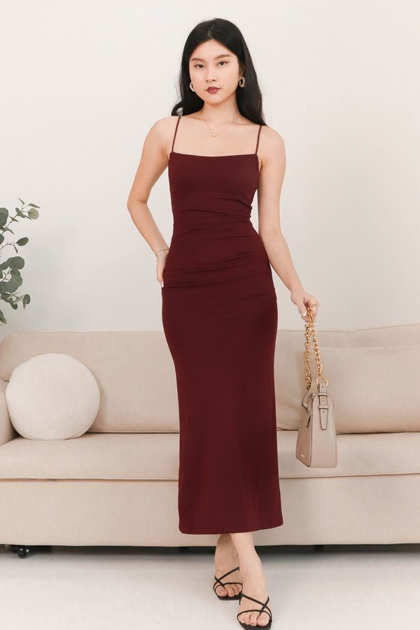 SALE EXCLUSIVE | Pearlynn Padded Ruched Midi V1 in Maroon