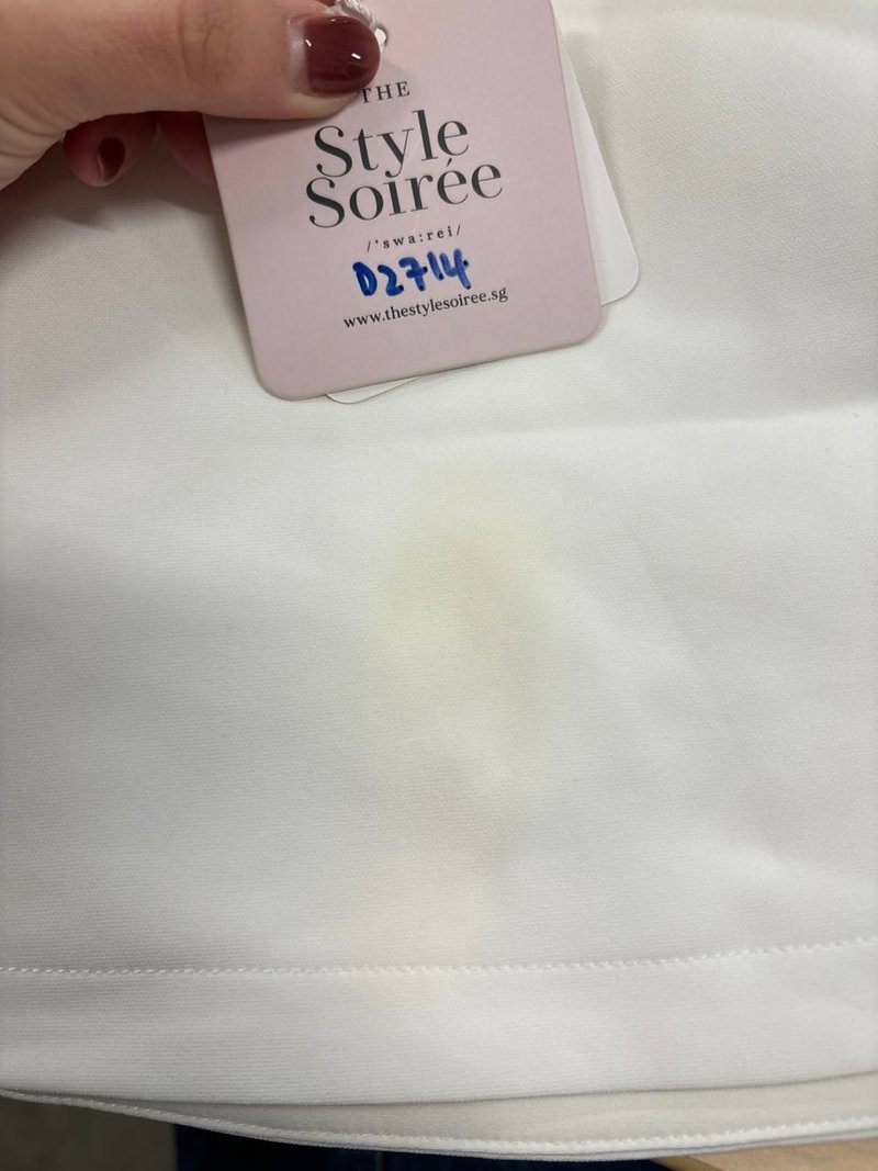 DEFECT | Rene Round Hem Skorts in White in S