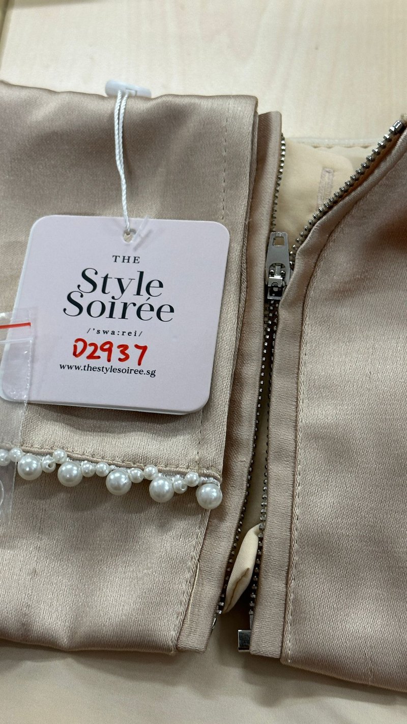 DEFECT | Parisie Pearl Satin Top in Champagne in S DEFECT | Parisie Pearl Satin Top in Champagne in S