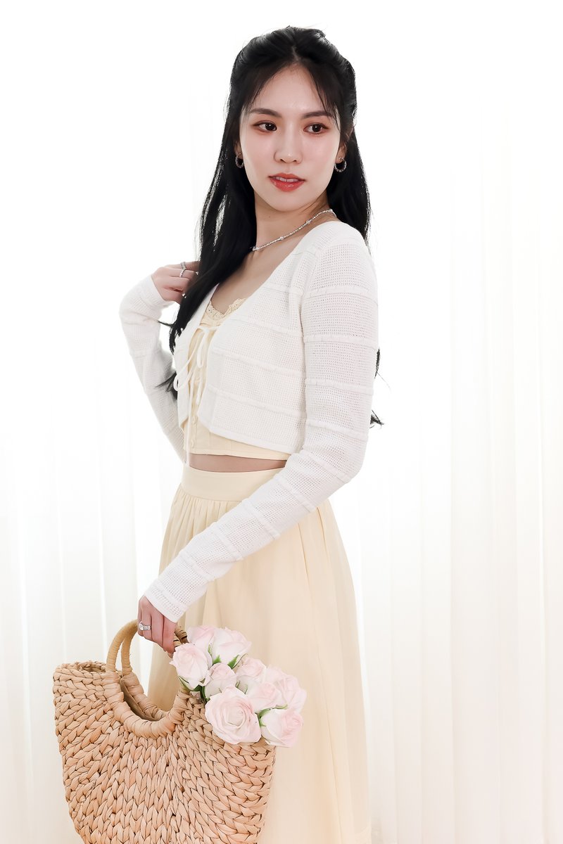 DEFECT | Tenna Tie Textured Cardigan in Cream White in XS
