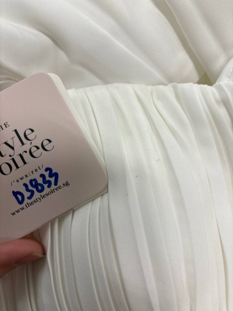 DEFECT | Perdi Pearl Pleated Jumpsuit in White in XS