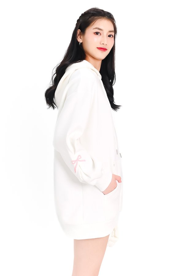 DEFECT | Reyla Ribbon Embroidered Hoodie in White in M