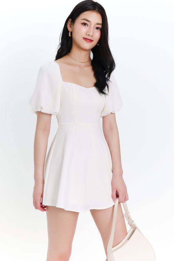 DEFECT | Penelope Puffy Sleeve Romper Dress in White in S