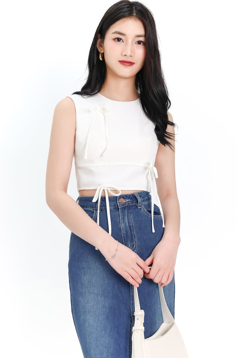 DEFECT | Brynn Bow Sleeveless Top in White in XL