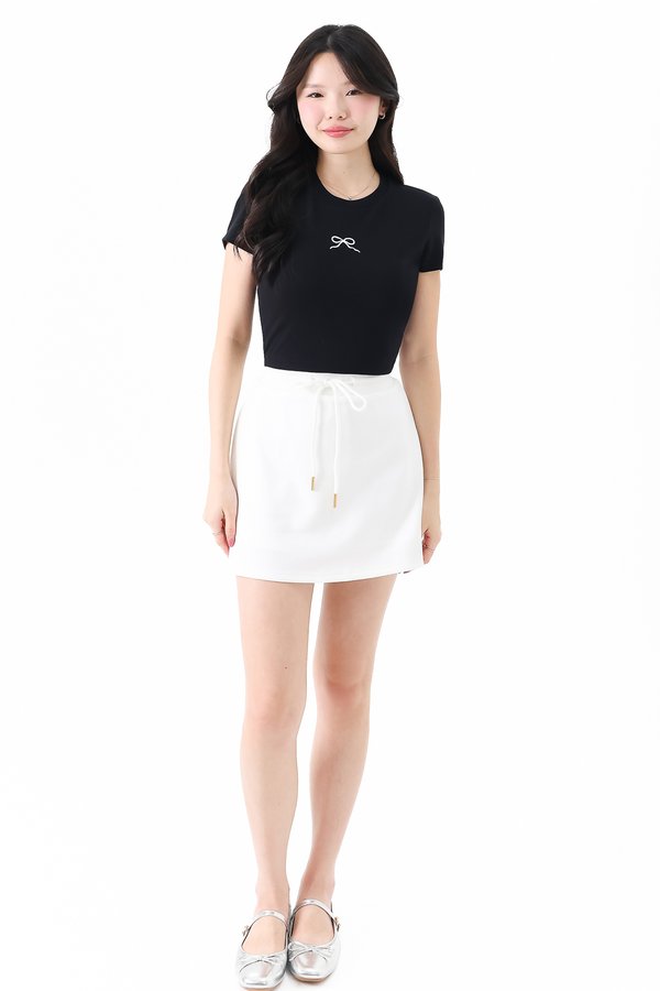 TIKTOK EXCLUSIVE | Raye Ribbon Embroidery Padded Tee in Black x White