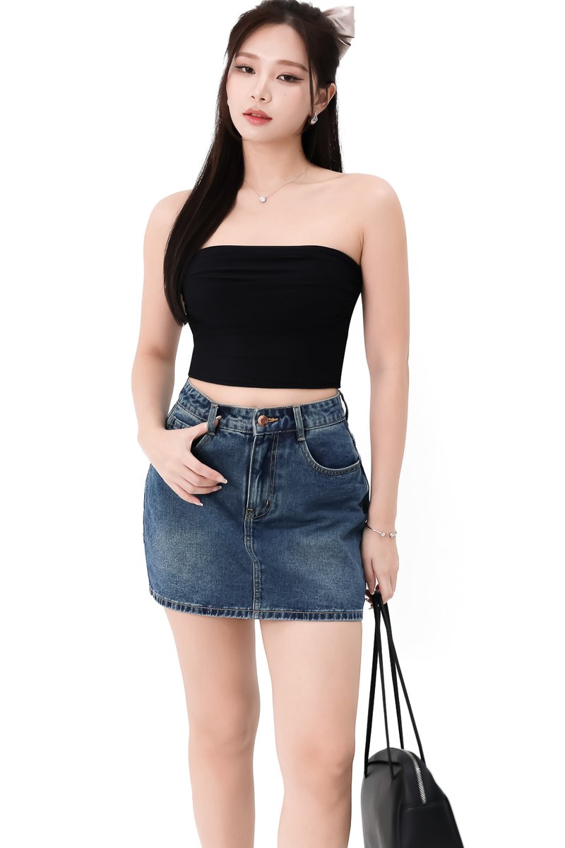 Daye Denim Skorts in Dark Wash