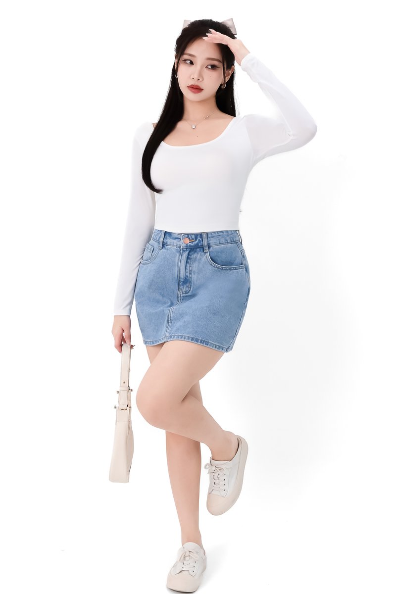 Daye Denim Skorts in Light Wash