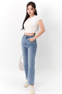 Steyra Straight Cut Denim Jeans V3 in Light Wash
