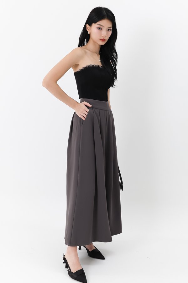 Fannie Flare Pleated Pants in Dark Grey ( Petite Length )