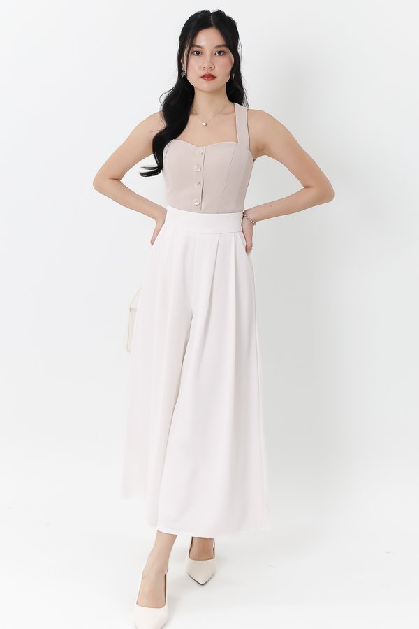 DEFECT | Fannie Flare Pleated Pants in White ( Petite Length ) in S