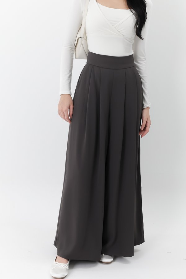 Fannie Flare Pleated Pants in Dark Grey ( Regular Length )