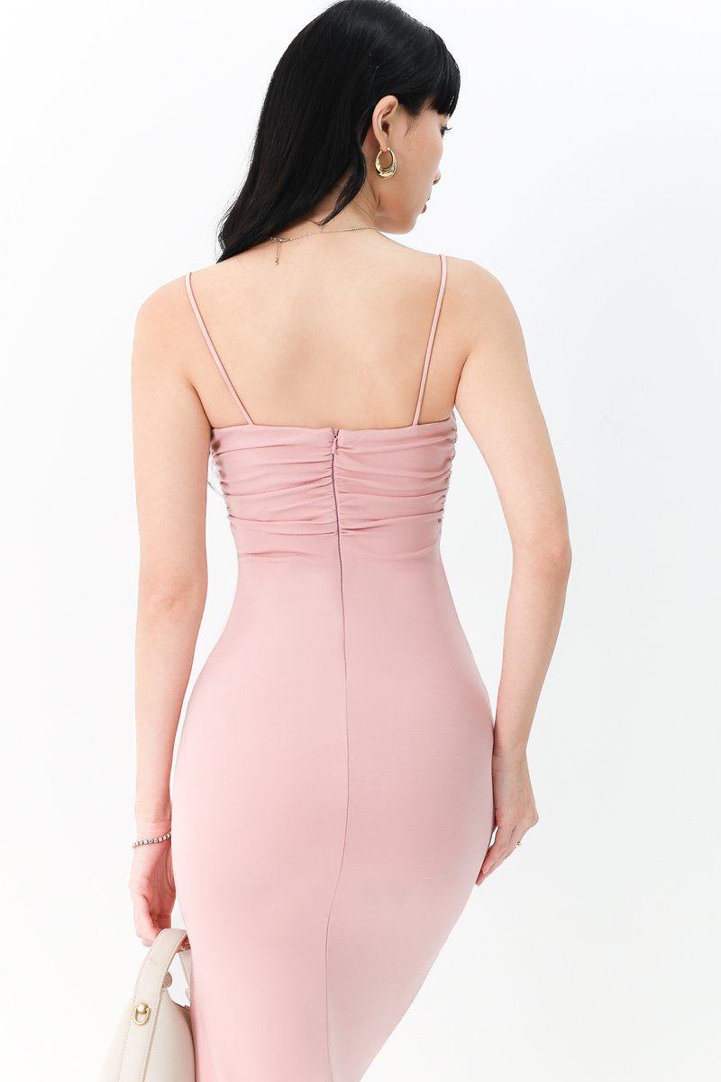DEFECT | Petrinne Padded Ruched Midaxi V3 in Light Pink in XL