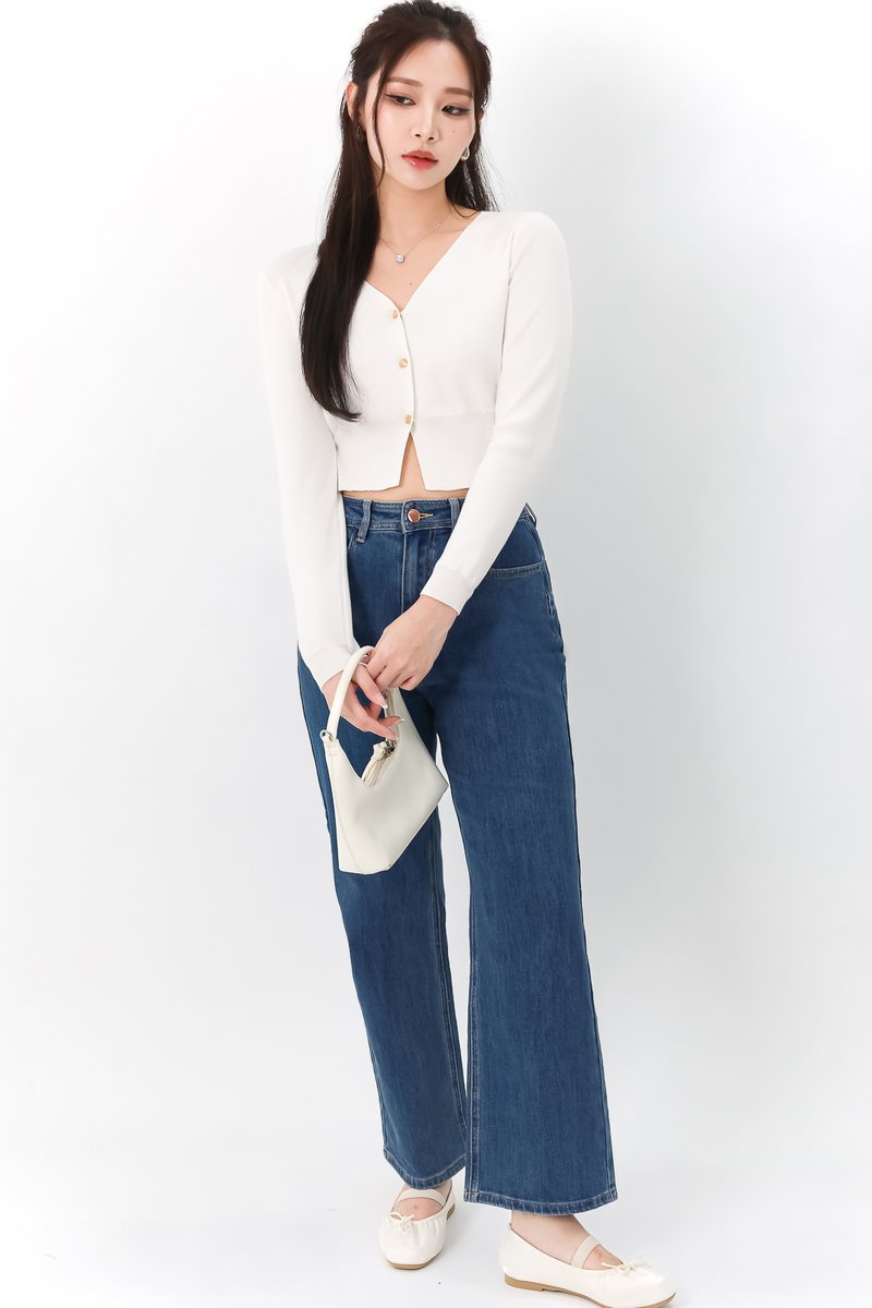 Steyra Straight Cut Denim Jeans V3 in Mid Wash