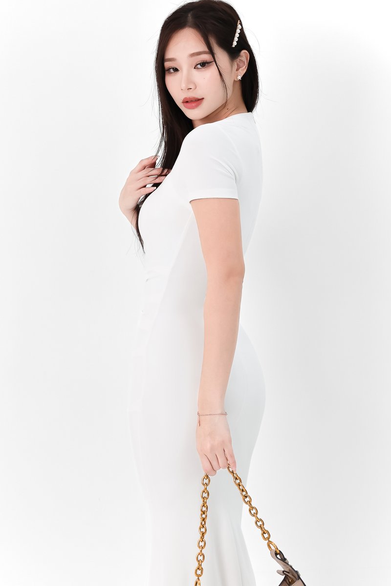 RESTOCKS | Perwin Padded Sleeved Midi in White