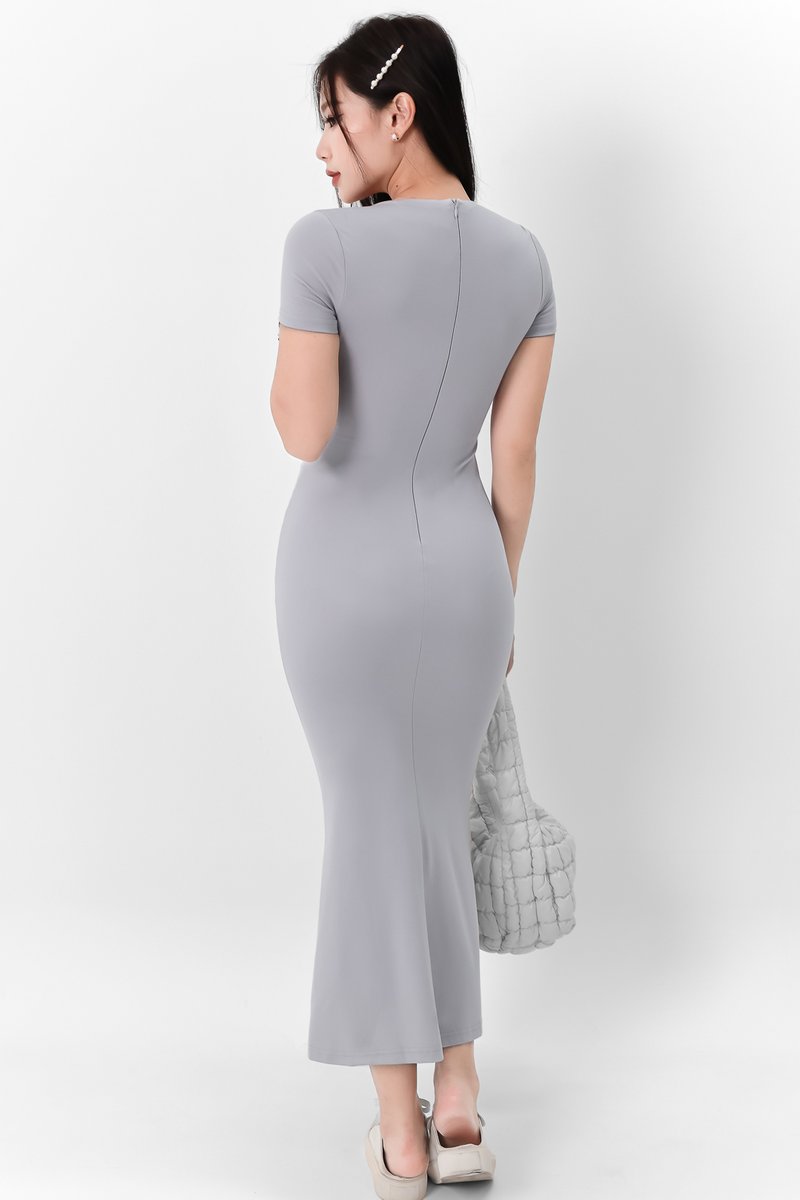 Perwin Padded Sleeved Midi in Grey Blue