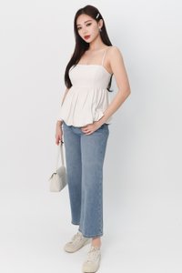 Hadley Highwaist Denim Jeans in Light Wash ( Petite Length ) Hadley Highwaist Denim Jeans in Light Wash ( Petite Length )