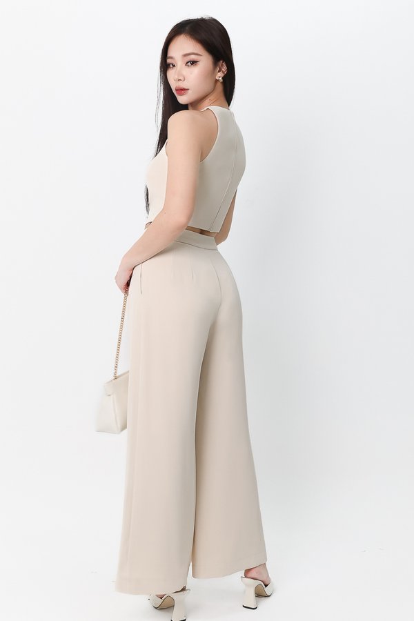 DEFECT | Chernise Co-ord V Hem Top in Ecru in L
