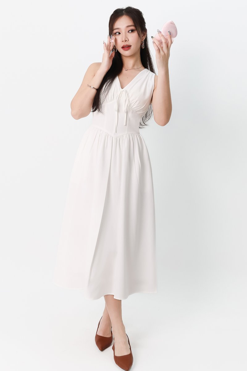 DEFECT | Tabitha Thick Straps Corset Midaxi in White in S