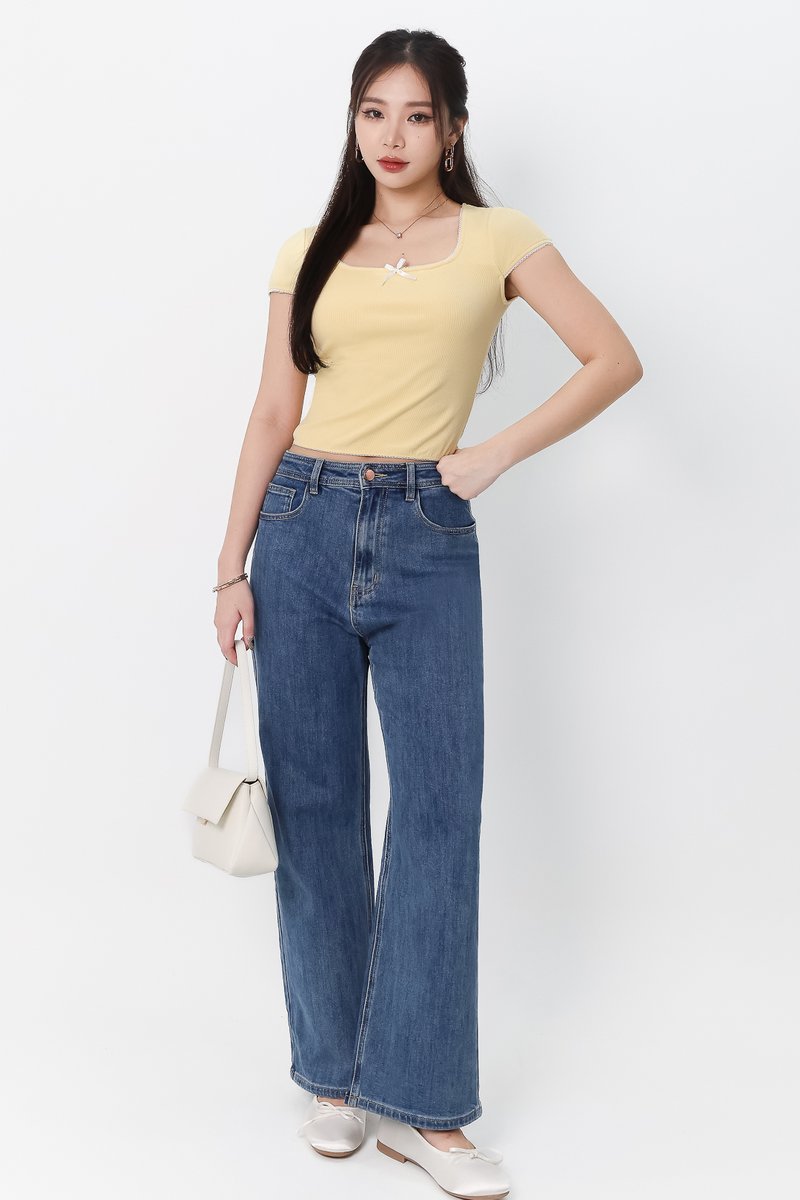Remi Ribbon Trimming Tee in Light Yellow