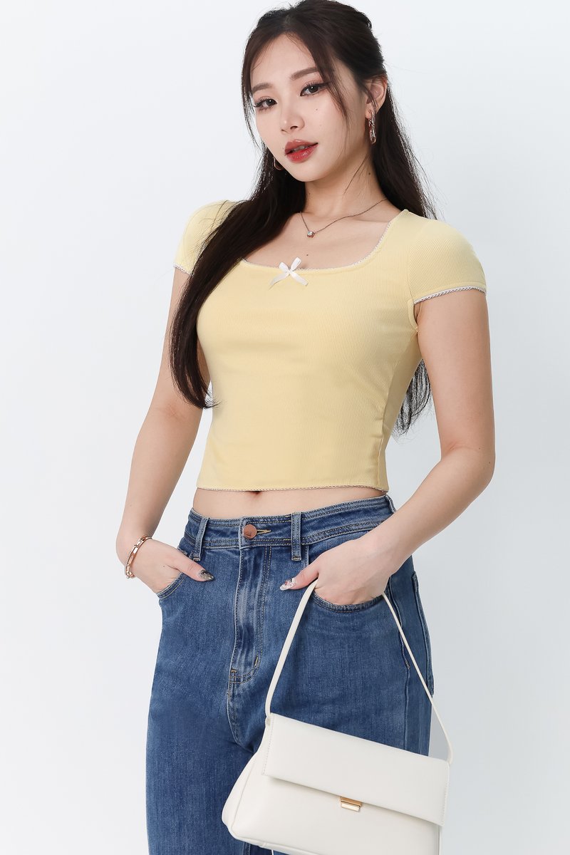 Remi Ribbon Trimming Tee in Light Yellow