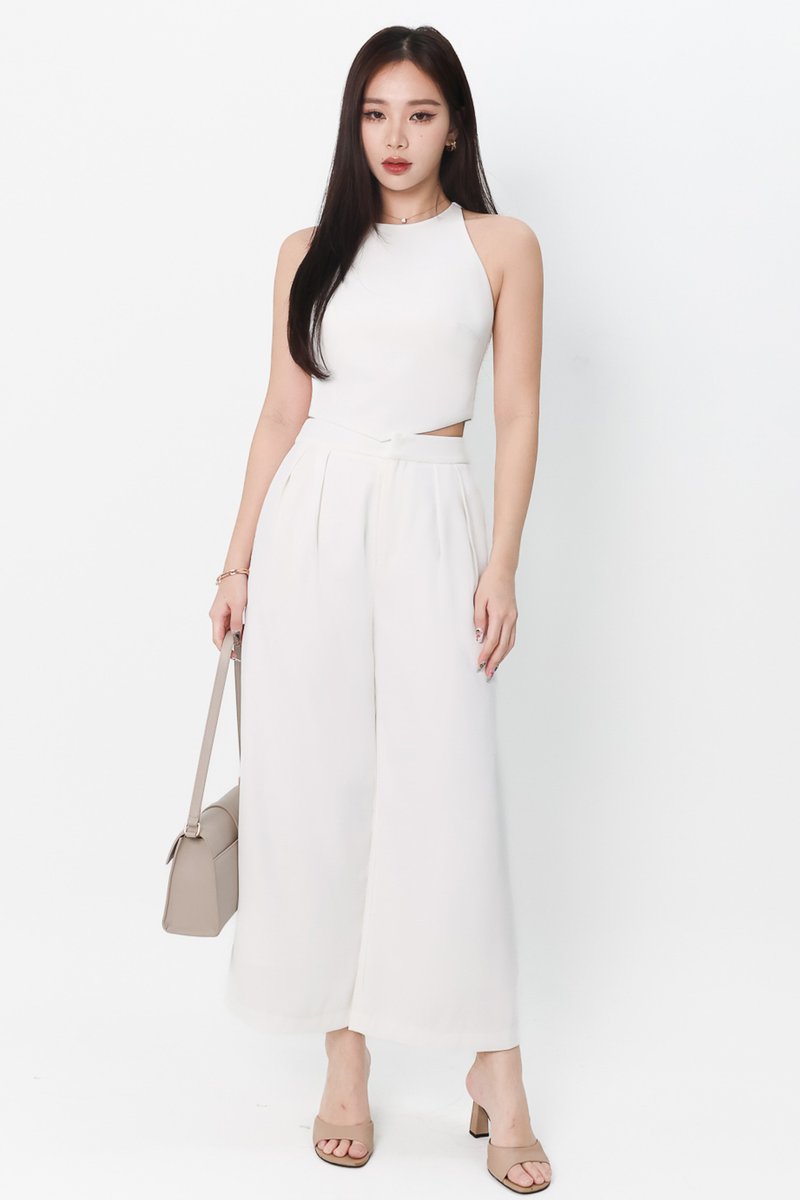 Chernise Co-ord Set in White ( Petite Length )
