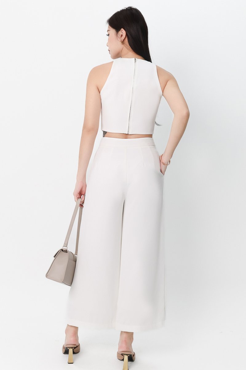 Chernise Co-ord Set in White ( Petite Length )